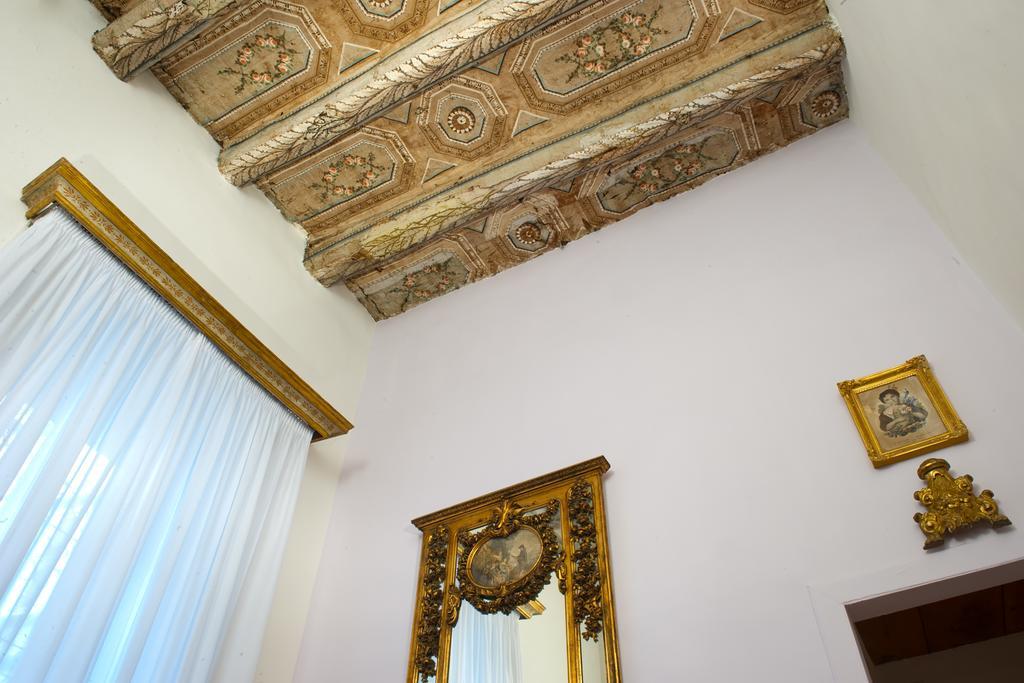 Domus Decumana Apartment Naples Room photo
